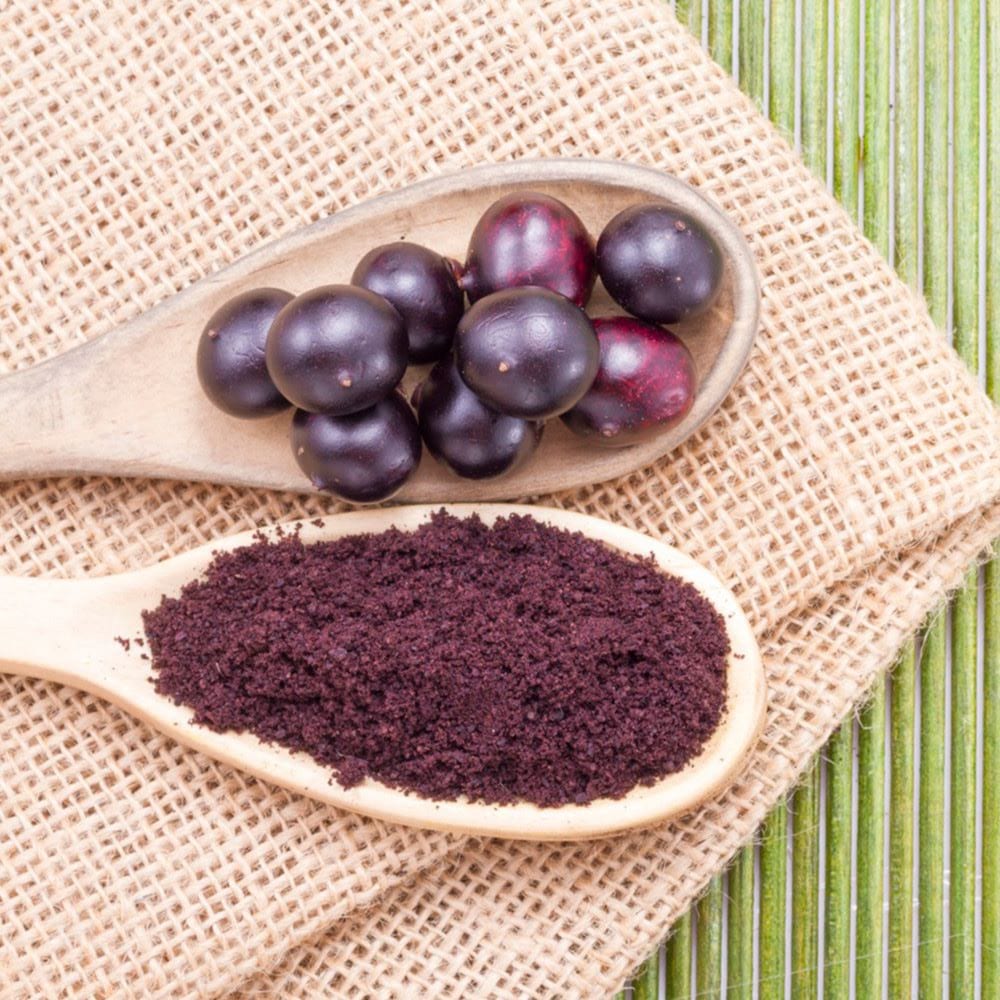 Frozen açaí berries and freeze-dried açaí powder